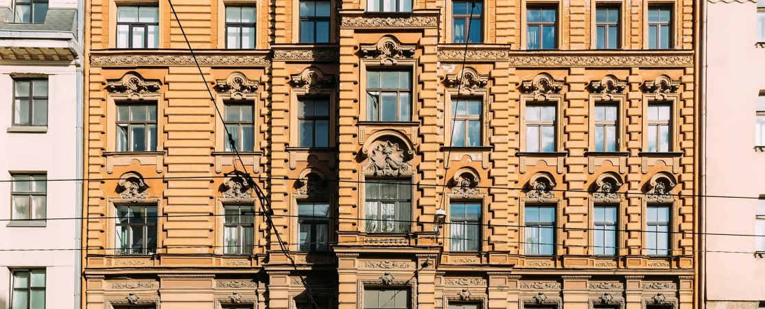 Дорогие и ужасные: 7 пафосных отелей Москвы, которые разочаровывают с порога