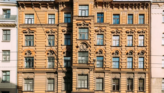 Дорогие и ужасные: 7 пафосных отелей Москвы, которые разочаровывают с порога